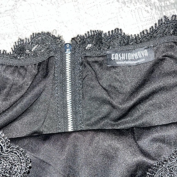 Fashion Nova Two piece black lace outfit - Picture 5 of 5